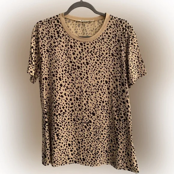 Crewneck T, Animal Print Leopard tan & black, Short Sleeve, Women’s Size L - Picture 1 of 3